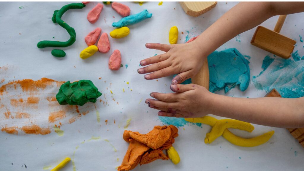 PARENT AND CHILD ACTIVITY PLAYING WITH PLAYDOUGH IN PERSON